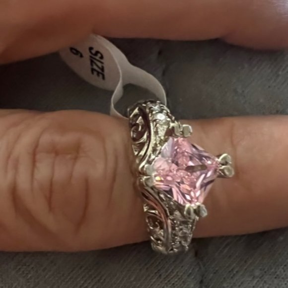 New Jackpot candles silver tone ring with pink center stone in size 6 - Picture 1 of 3